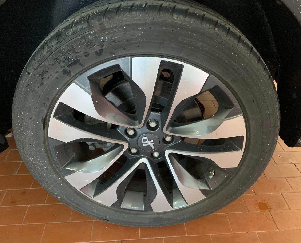 Dr Dr 5.0 dr 5.0 1.5 Turbo DCT Bi-Fuel GPL