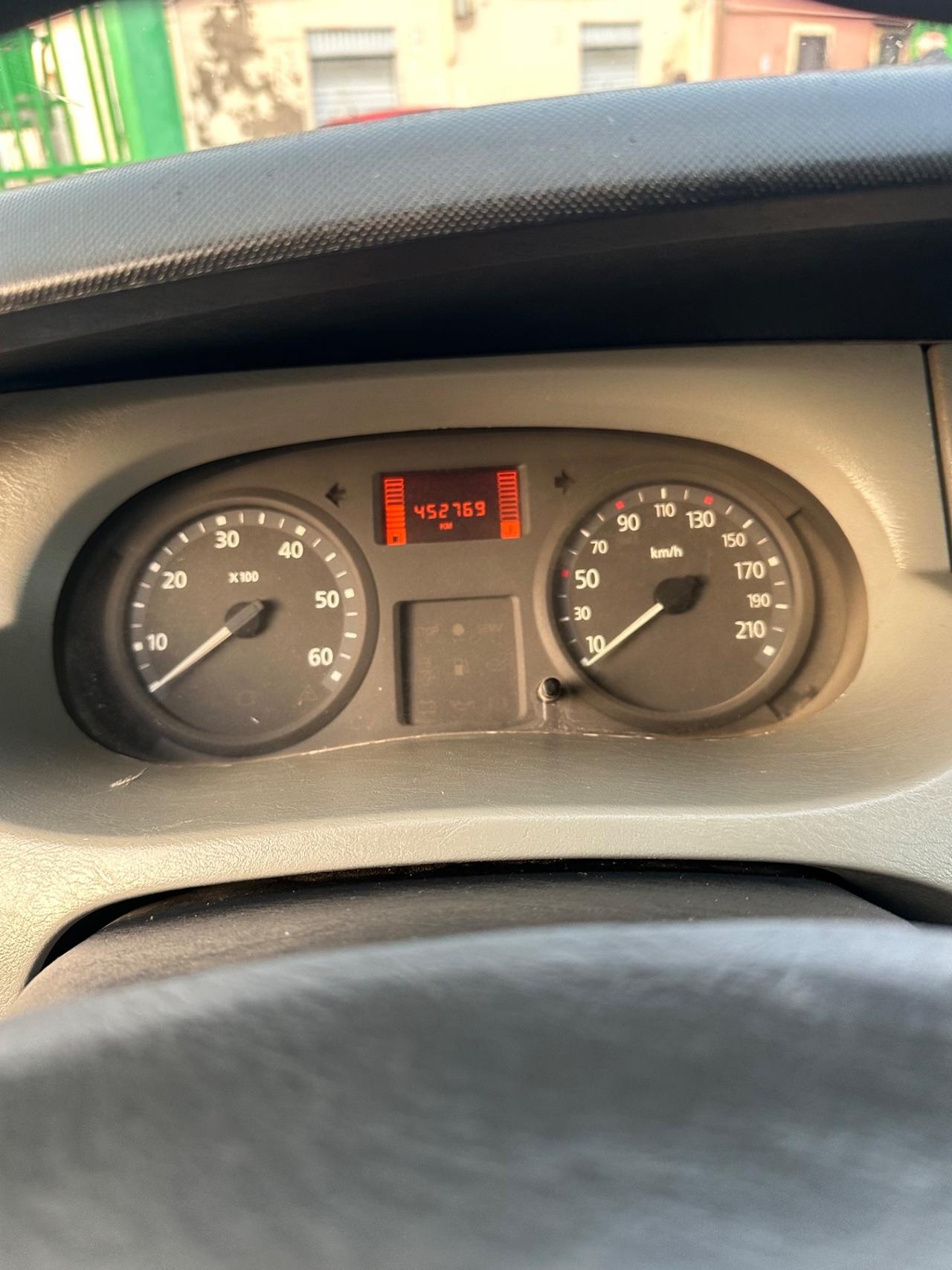 Nissan Primastar C29 2.5 dCi 150CV PC-TN Combi Smart