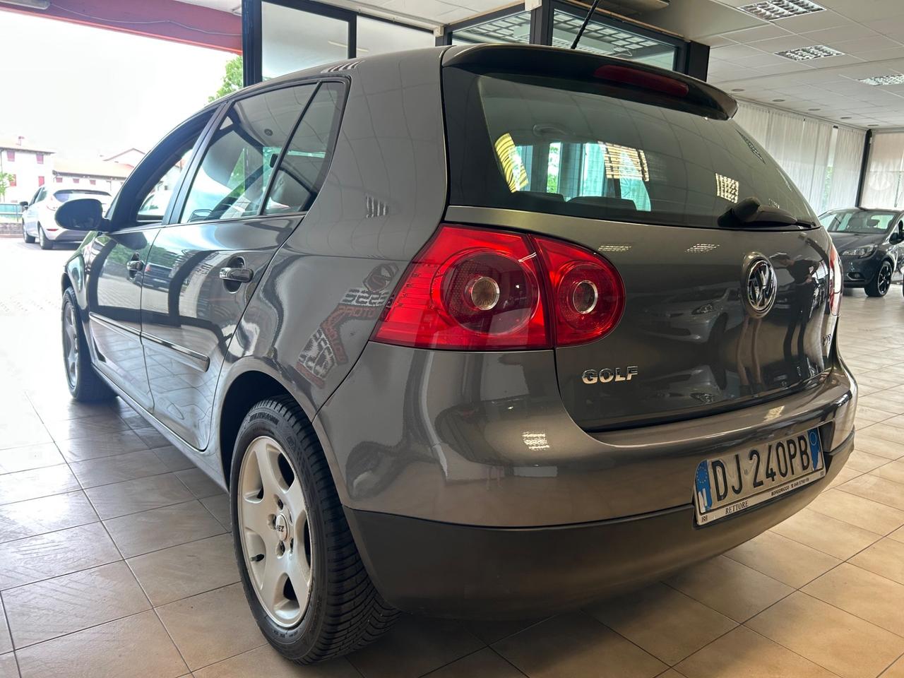 Volkswagen Golf 5 1.9 TDI 105cv 182.000 KM