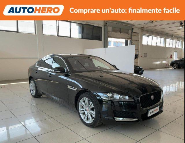 JAGUAR XF 2.0 D 180 CV AWD aut. Chequered Flag