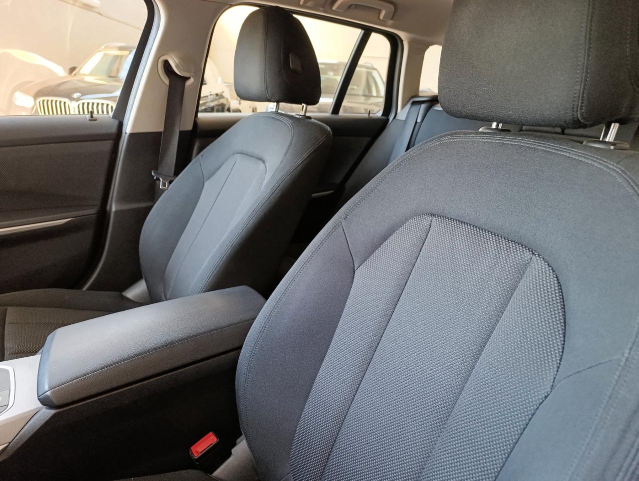 BMW 320 d Touring mhev 48V Business Advantage auto