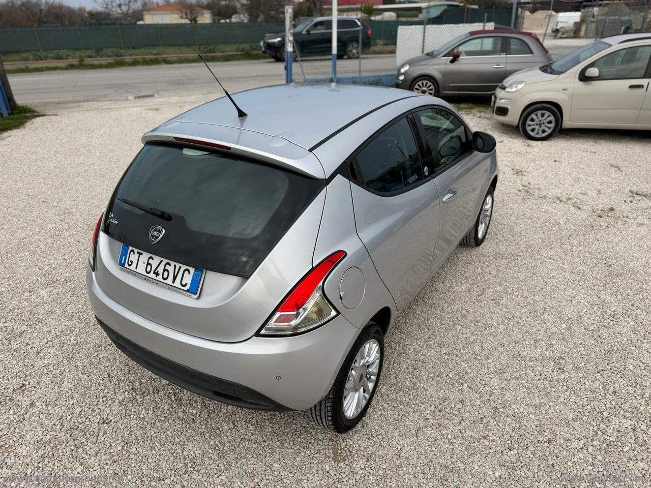 LANCIA Ypsilon 0.9 T.Air 85CV 5p. Met.Ec. Gold