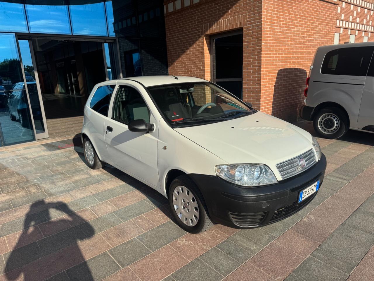 Fiat Punto 1.2 3p. 2 posti Natural Power Van Neopatentati
