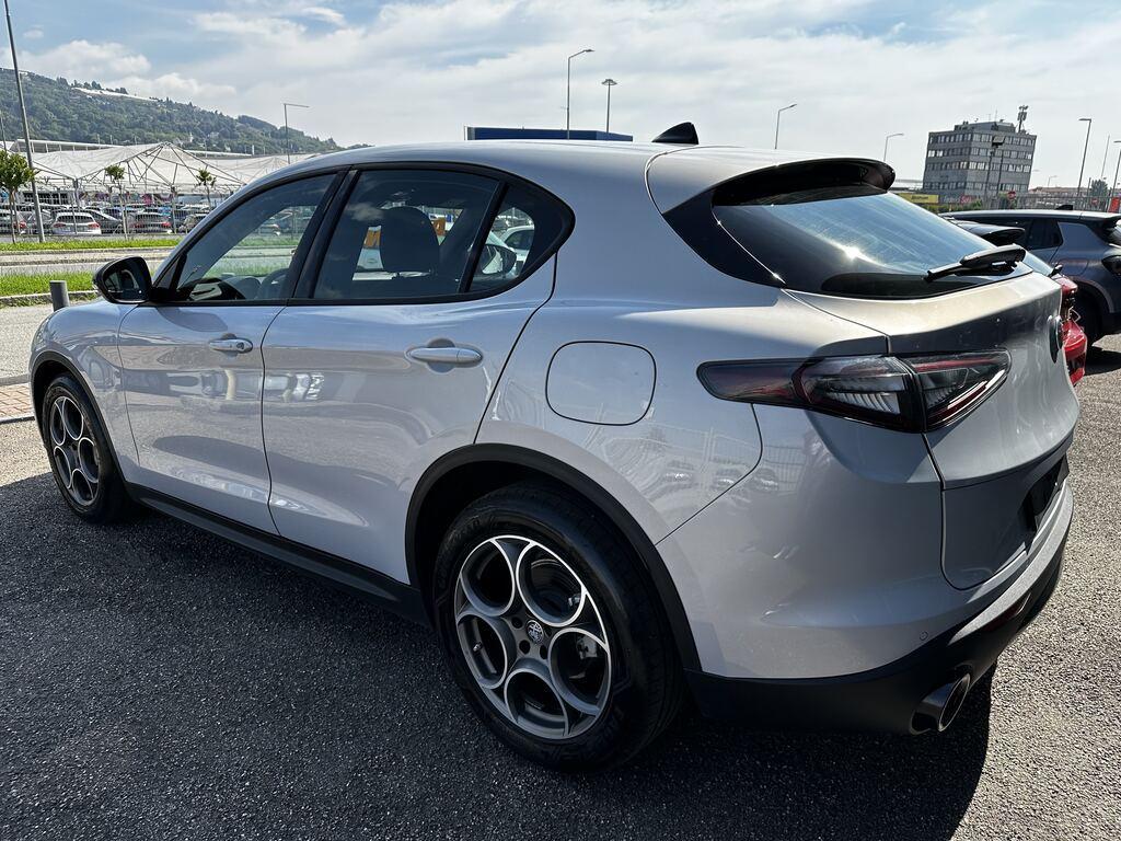 Alfa Romeo Stelvio 2.2 Turbo Sprint RWD AT8