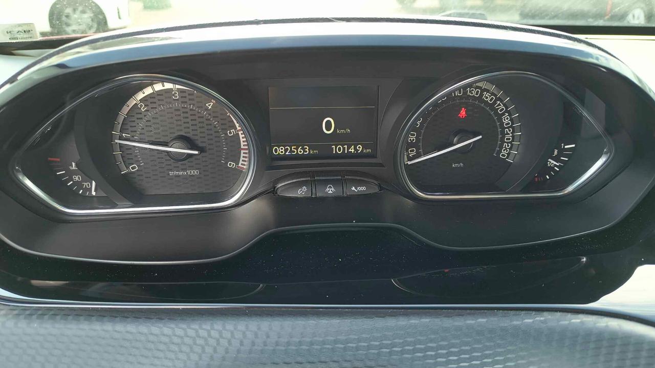 Peugeot 2008 BlueHDi 100 GT Line