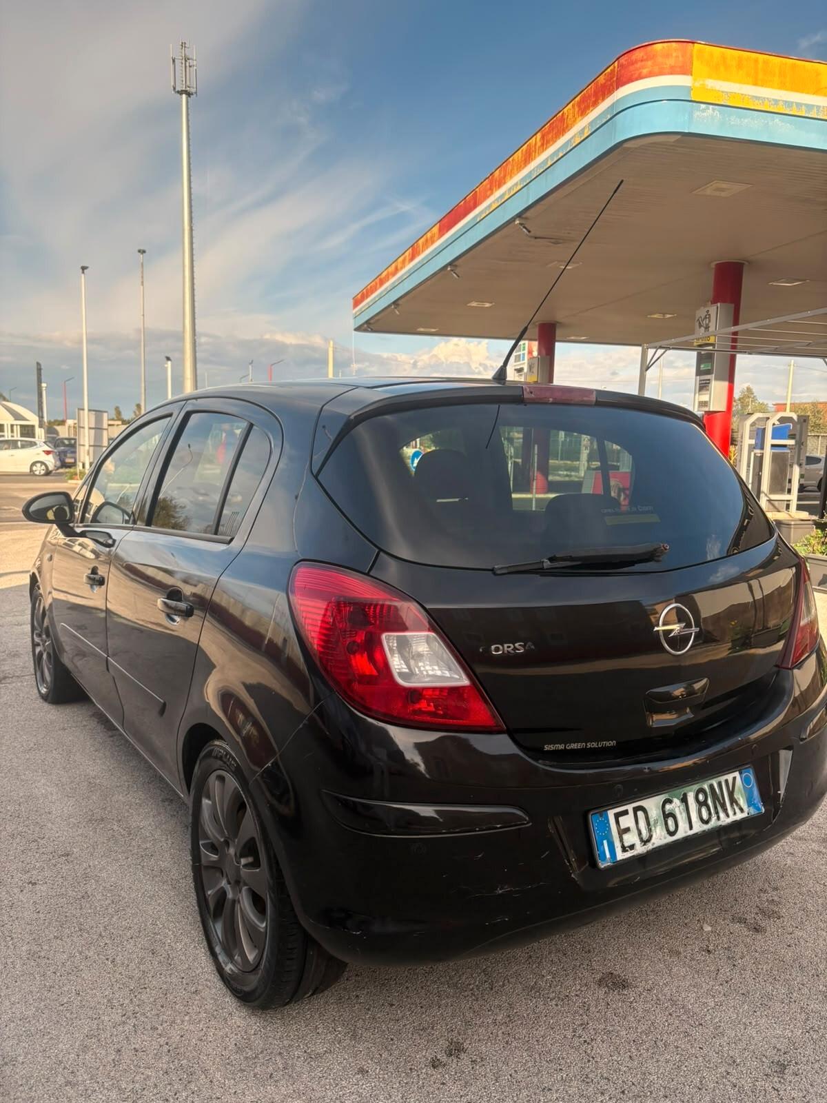 Opel Corsa 1.2 80CV 5 porte GPL-TECH Edition