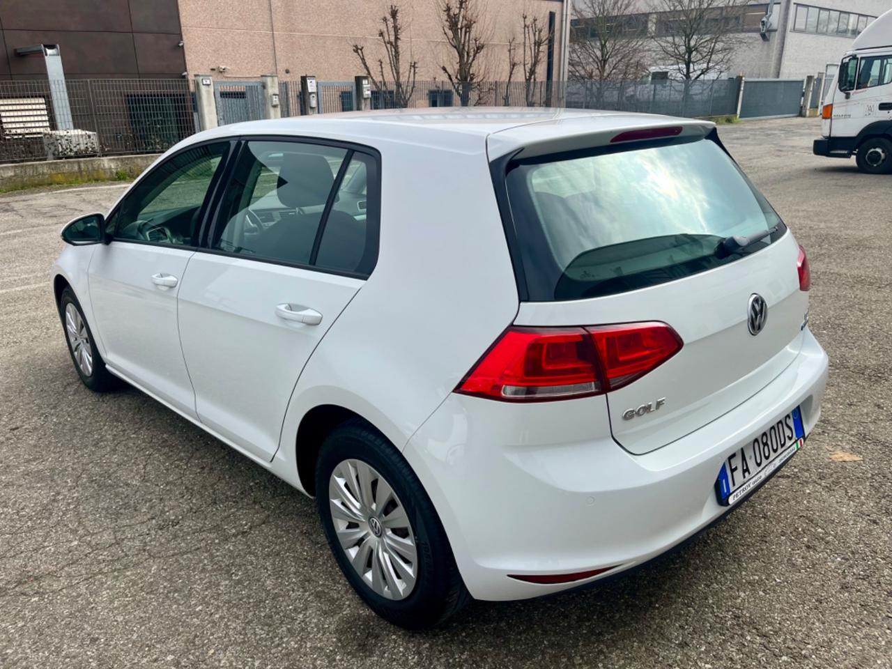 VW Golf 1.6tdi 90cv 2015 59.000km pari al nuovo