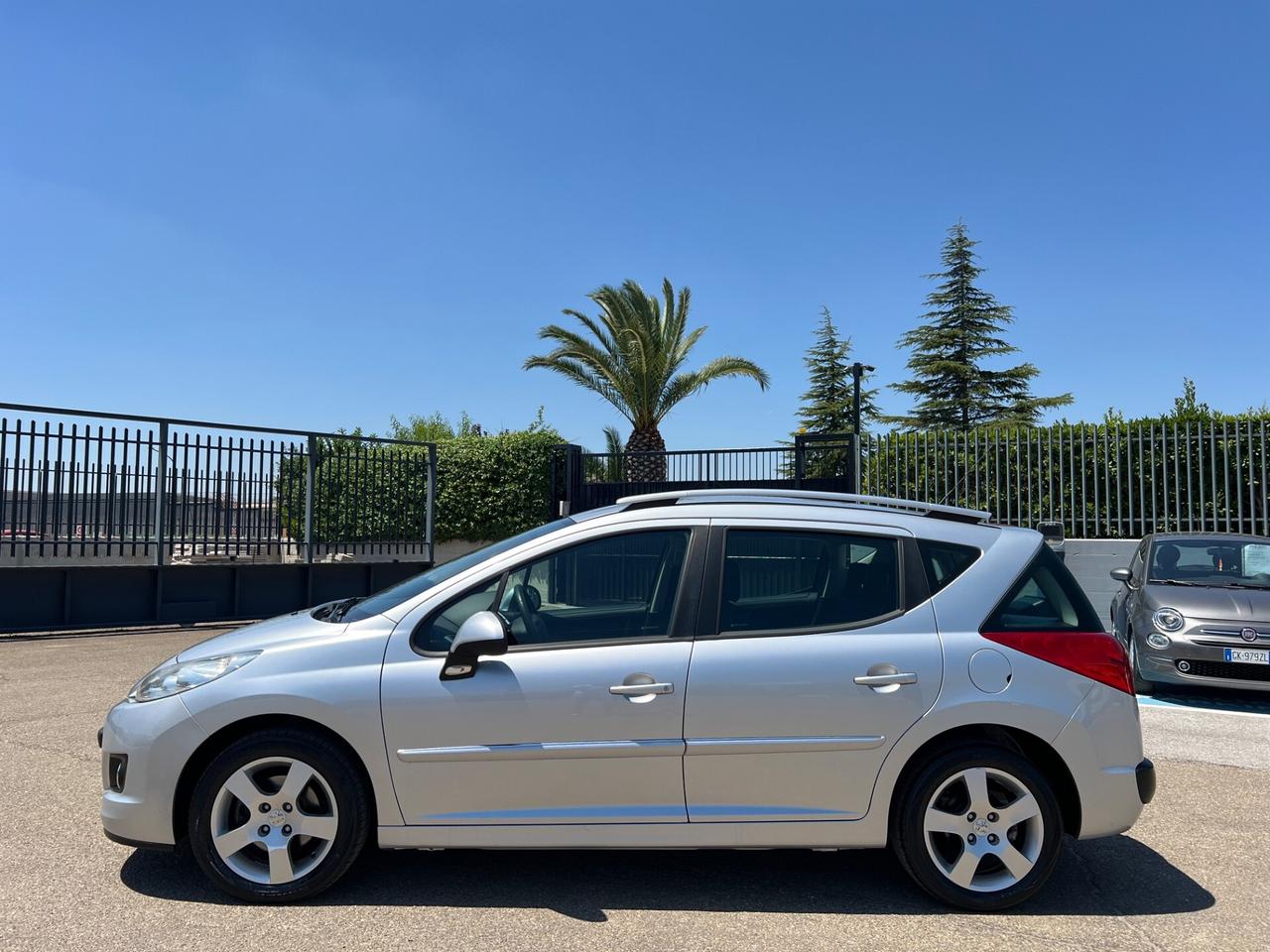 Peugeot 207 1.6 8V HDi 93CV SW Allure - 2011