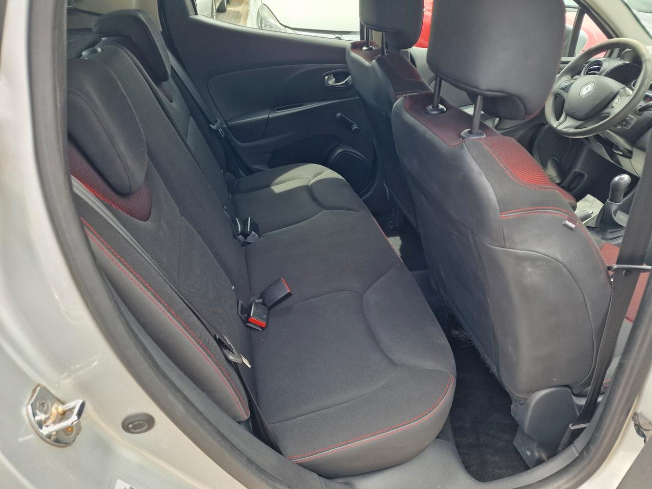 Renault Clio 1.2 75CV neopatentati 2013