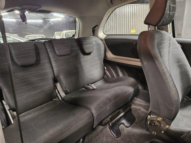 TOYOTA Yaris 1.3 3 porte AUTOMATICA