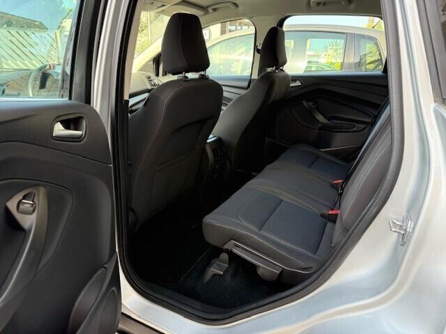 Ford Kuga 2.0 TDCI 120 CV S&S 2WD Powershift ST-Li