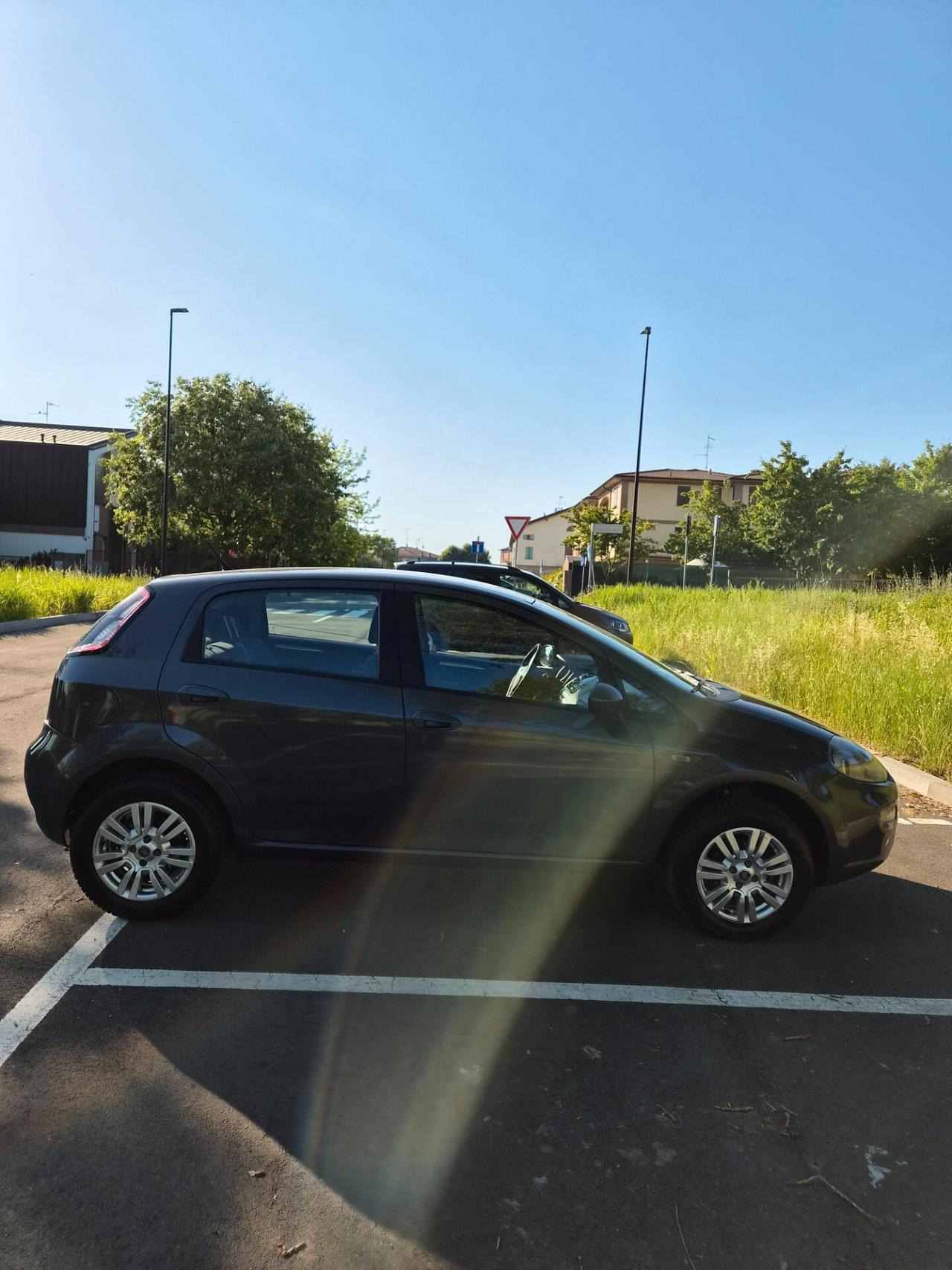 Fiat Punto 1.4 8V 5 porte Natural Power Street