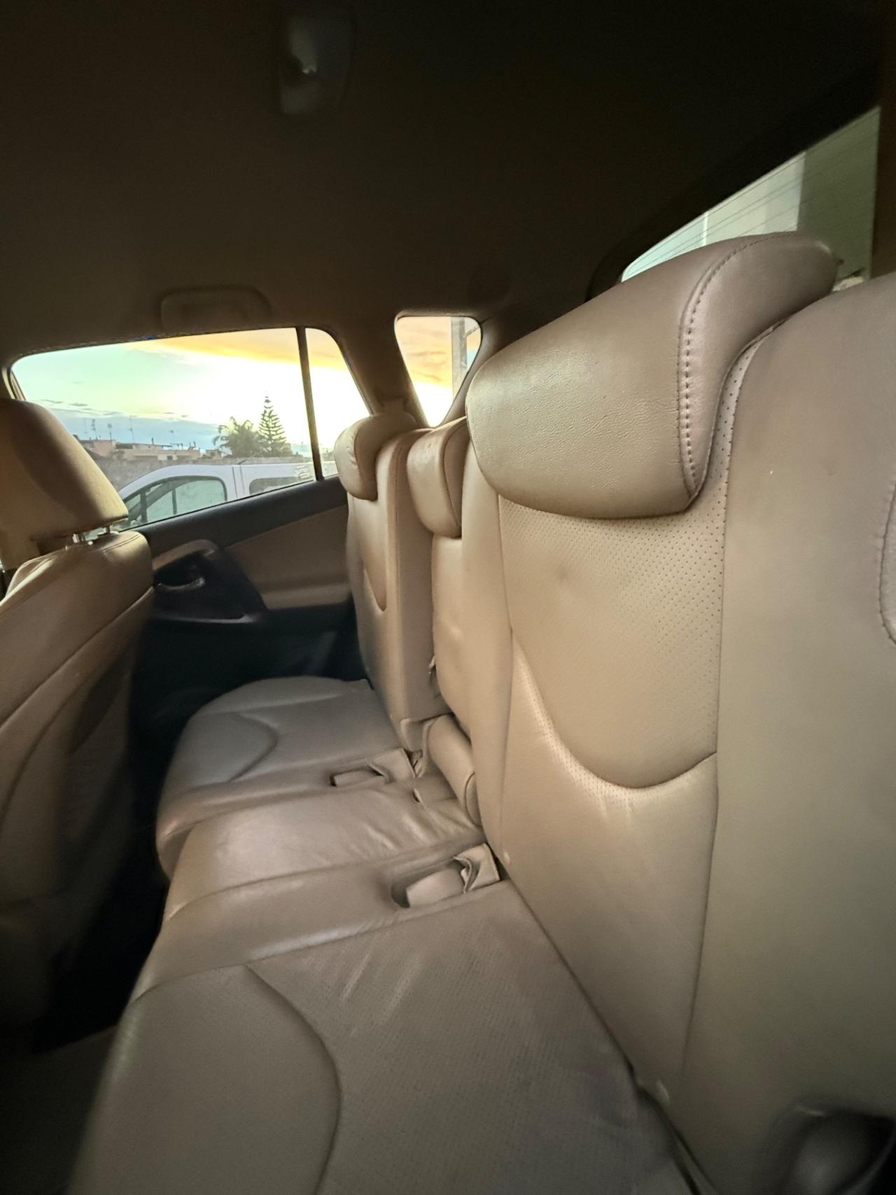 Toyota RAV4 2.2 D-4D 150 CV Luxury