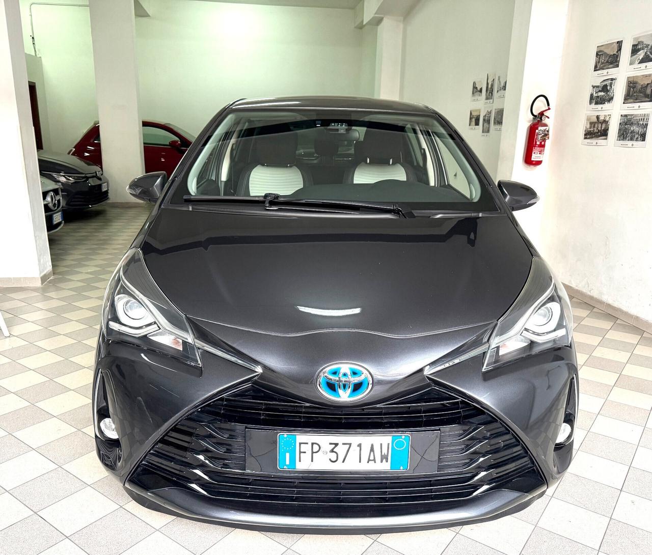 Toyota Yaris 1.5 Hybrid 5 porte Active