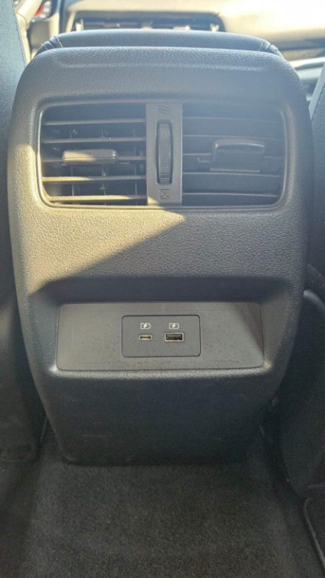 NISSAN Qashqai MHEV 140 CV N-Connecta