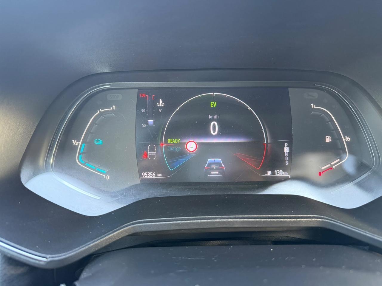 Renault Clio Full Hybrid E-Tech 140 CV 5 porte Initiale Paris