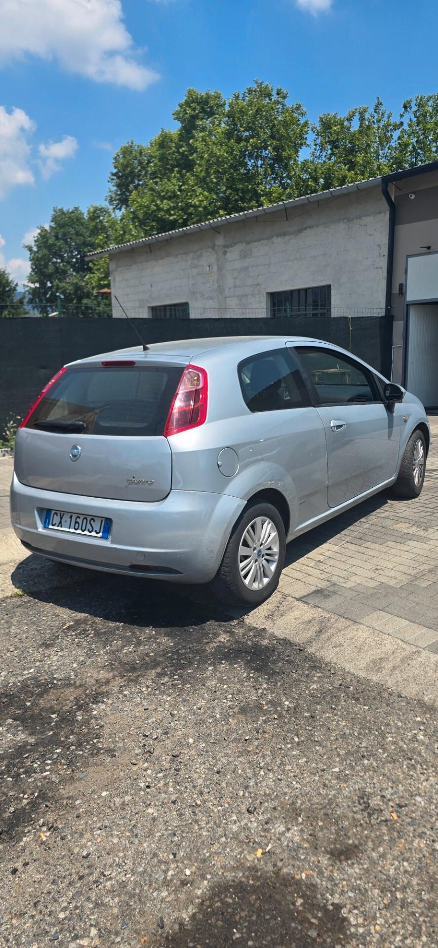 Fiat Grande Punto 1.3 MJT 75 CV 3 porte Dynamic
