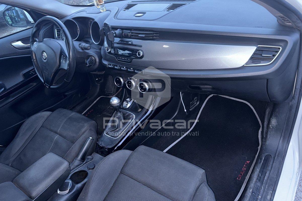 ALFA ROMEO Giulietta 1.6 JTDm-2 105 CV Distinctive