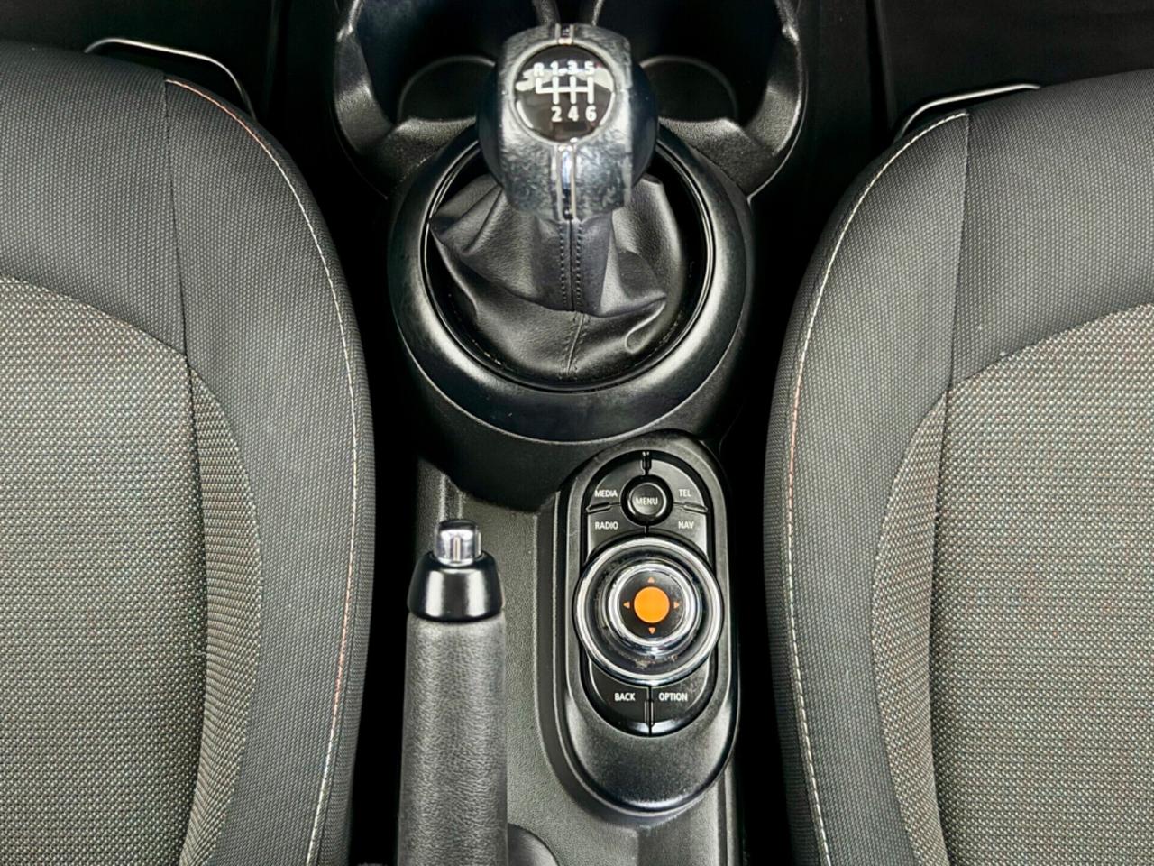 Mini 1.5 Cooper D 5 porte