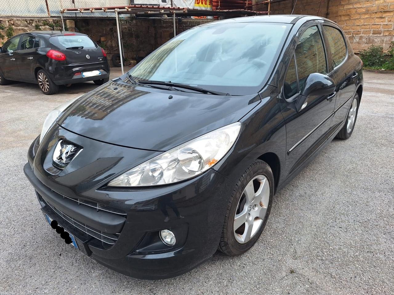 Peugeot 207 1.6 8V HDi 93CV 5p. Allure