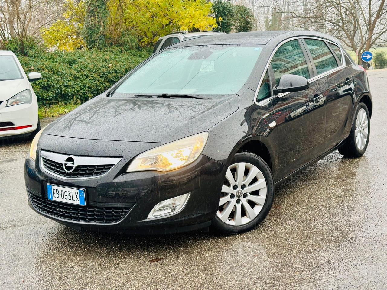 Opel Astra 2010 1.7 CDTI 110CV 5 porte Cosmo ok neopatentati ! ! !