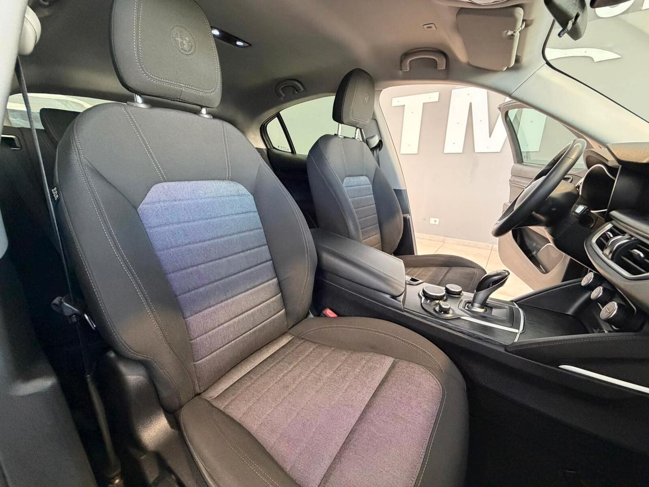 Alfa Romeo Stelvio 2.2 Turbodiesel 160 CV AT8 RWD Business