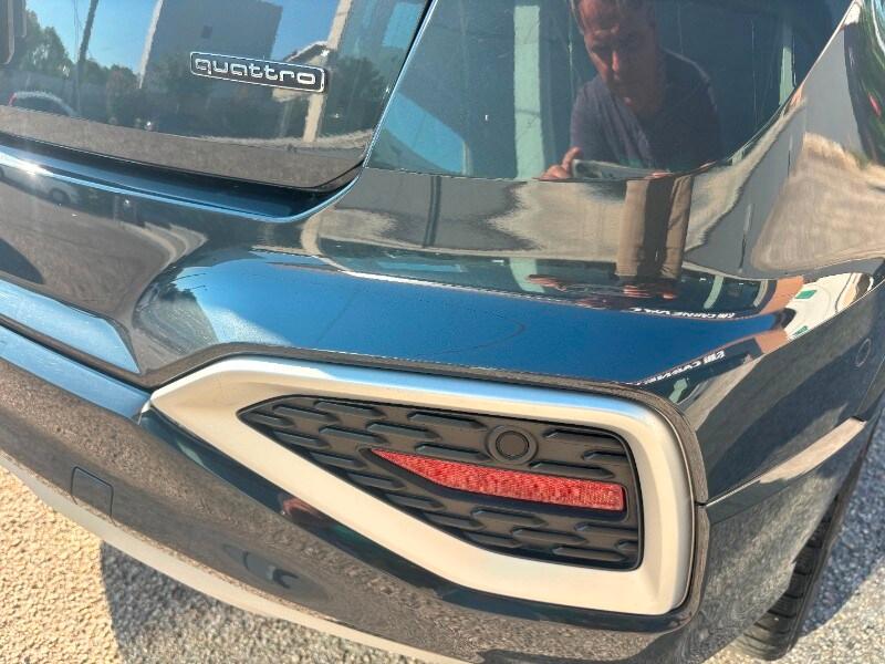 AUDI Q2 Q2 35 TDI quattro S tronic Admired Adva...