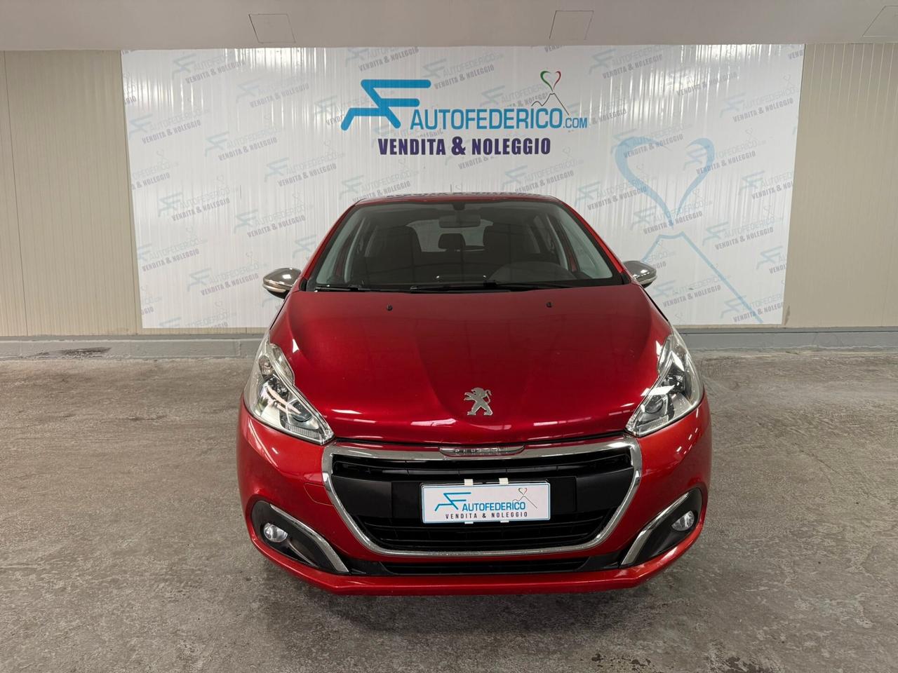 Peugeot 208 PureTech 82cv 5 porte Allure