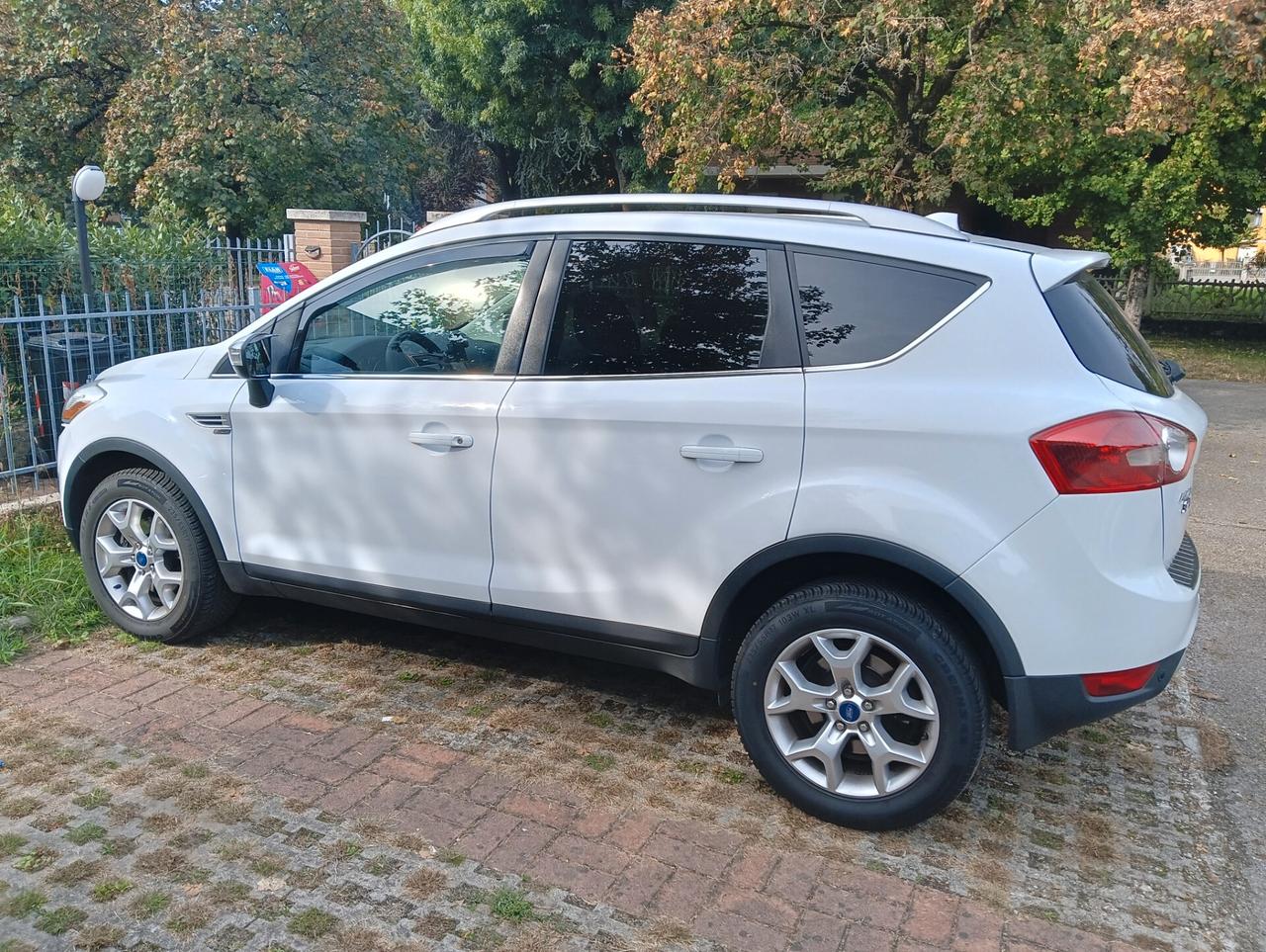 Ford Kuga 2.0 TDCi 140 CV 2WD Titanium DPF