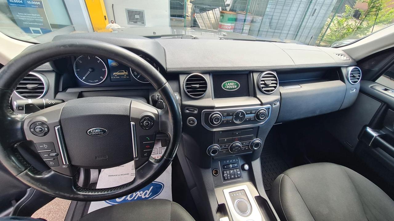 Land Rover Discovery 4 3.0 TDV6 211CV SE