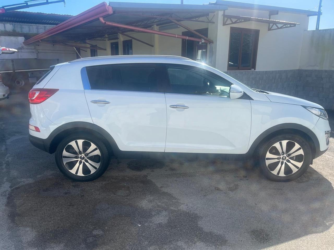 Kia Sportage 1.7 crdi-full-km 100000-2013