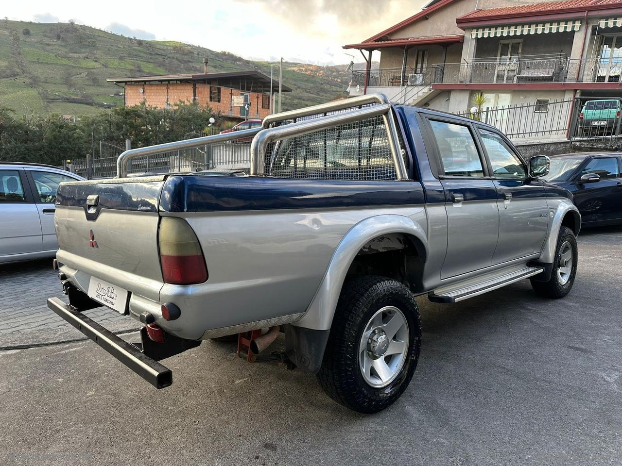 MITSUBISHI L200 2.5 TDI 4WD DC Pick-up GLS
