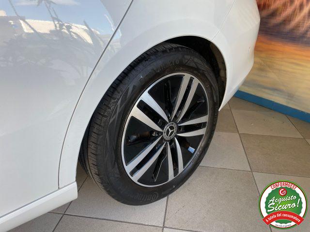 MERCEDES-BENZ CLA 180 d Aut. Shooting Brake *LED*TETTO*PELLE