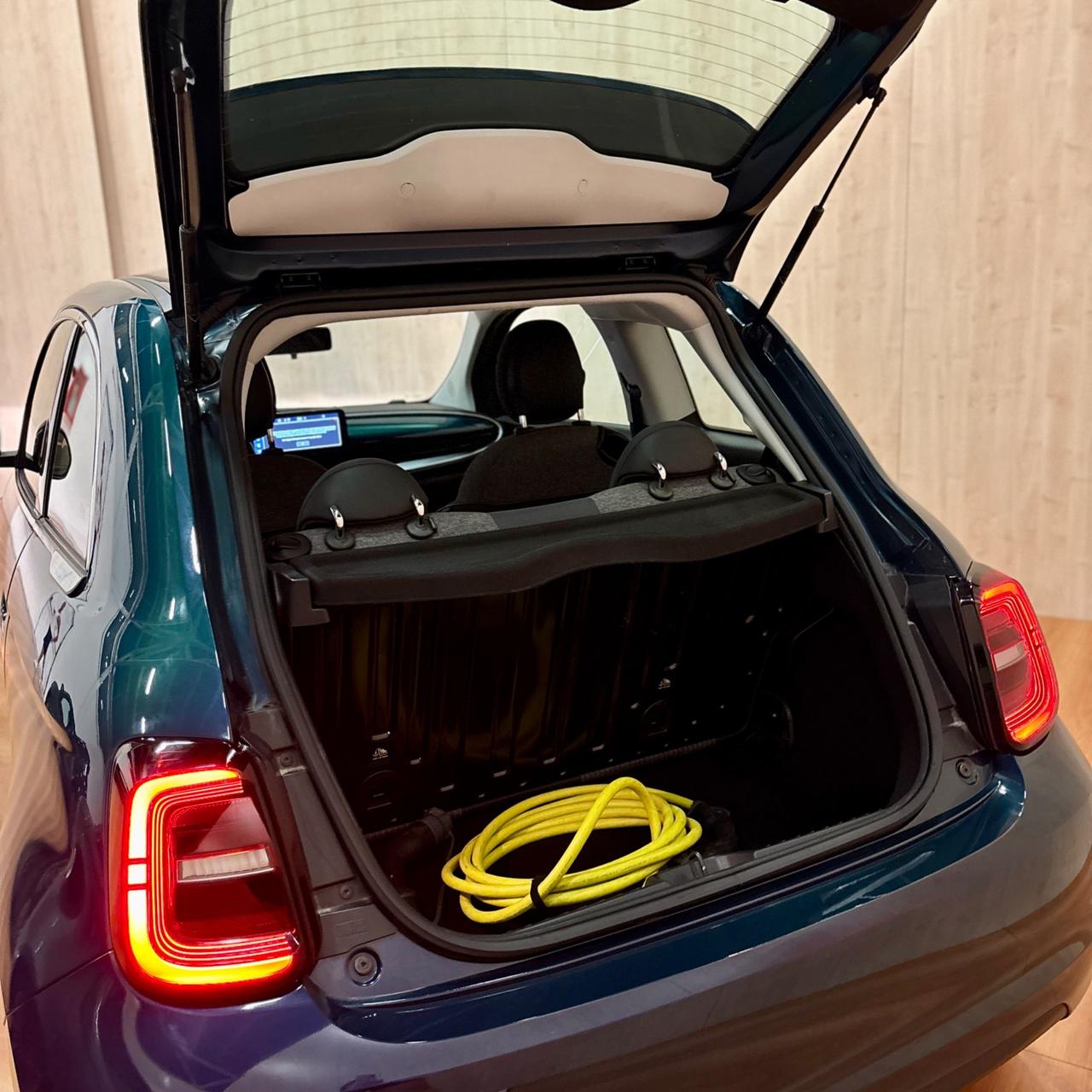 Fiat 500 500e Berlina 42 kWh Icon Batteria Nuova