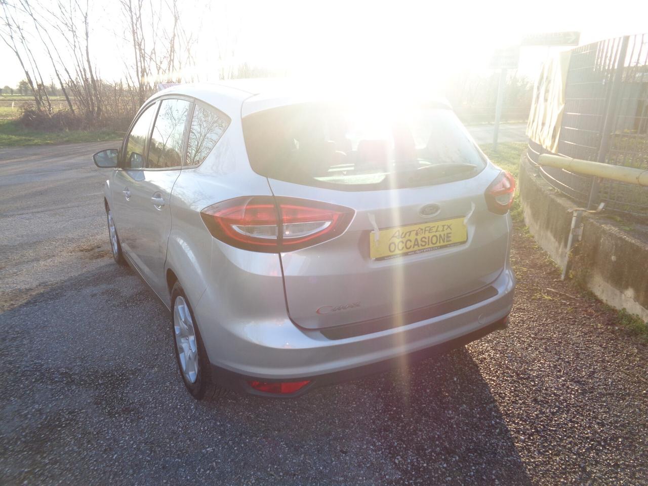 Ford C-Max 1.5 TDCi 95CV full da vetrina