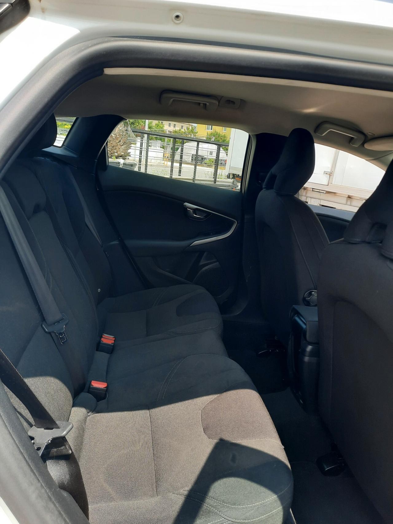 Volvo V40 D2 1.6 Momentum