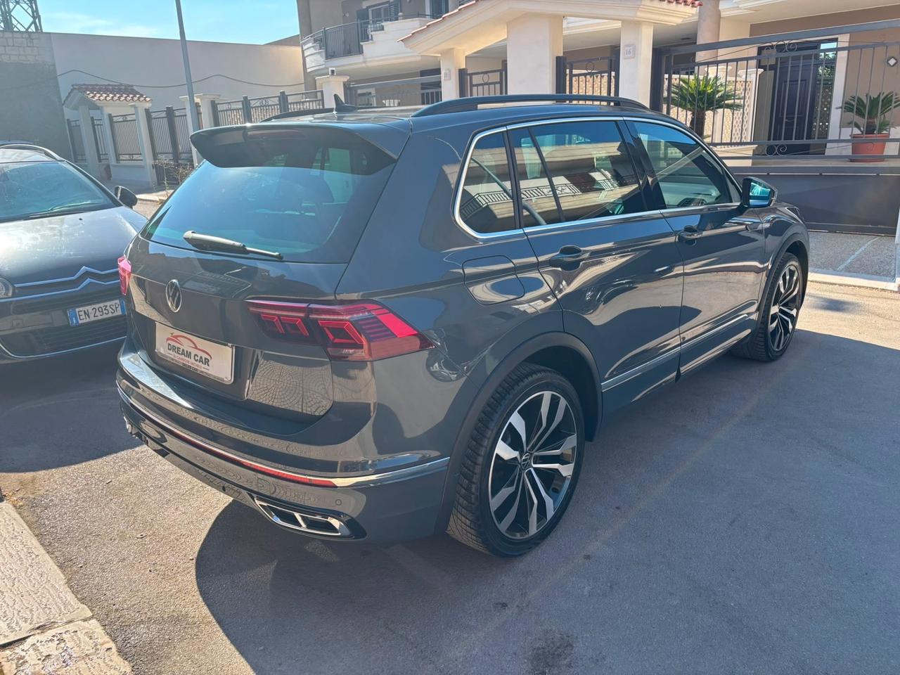 Volkswagen Tiguan 2.0 TDI 150 CV SCR DSG R-Line