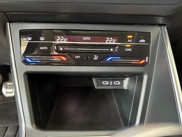 VOLKSWAGEN Polo 1.0 TSI Style - IQ LED - Tetto - Carplay - Display