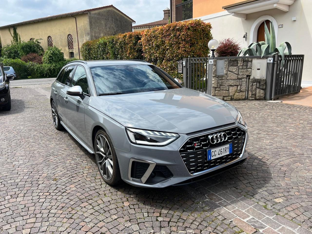Audi A4 S4 Avant TDI quattro tiptronic sport attitude