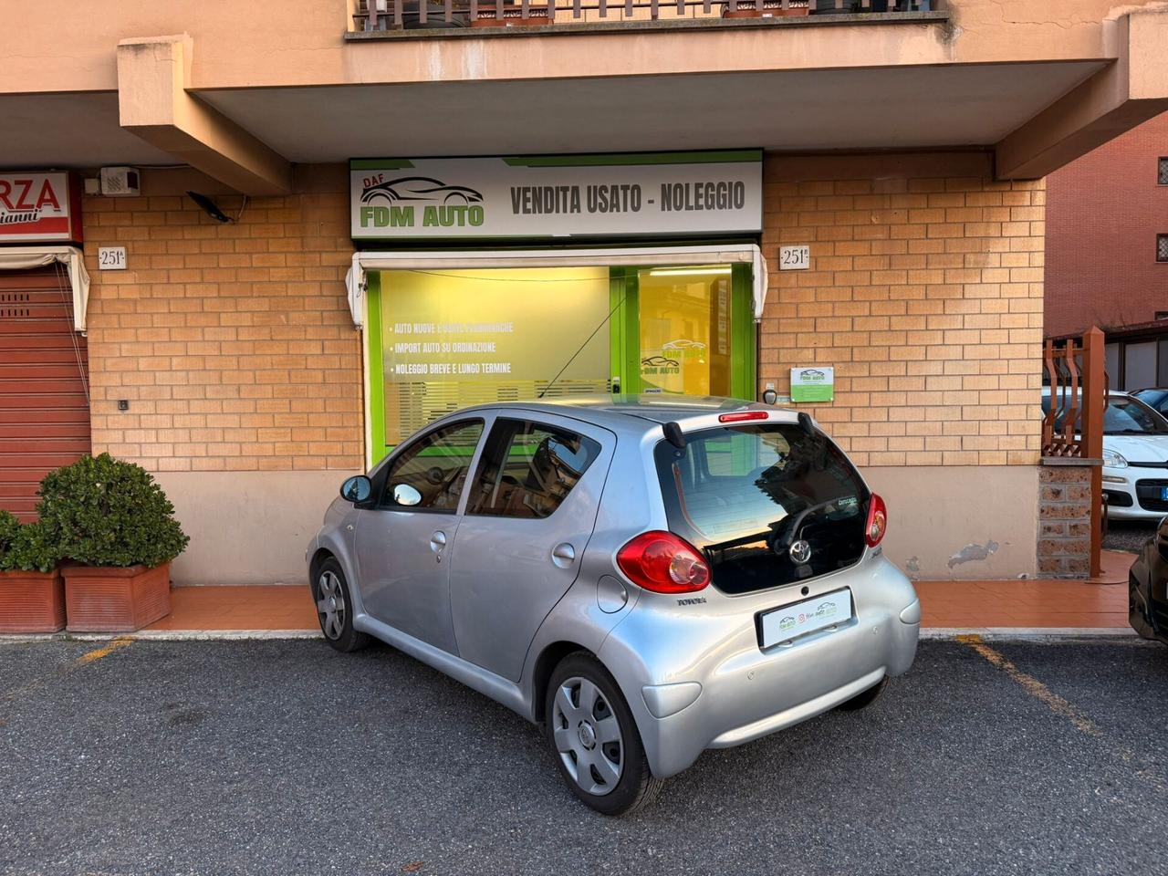 Toyota Aygo 1.0 12V VVT-i 5 porte Sol GPL