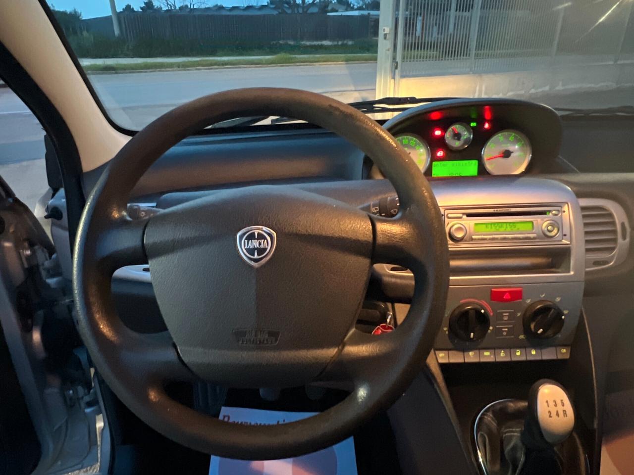 Lancia Ypsilon 1.2 Diva TAGLIANDATA