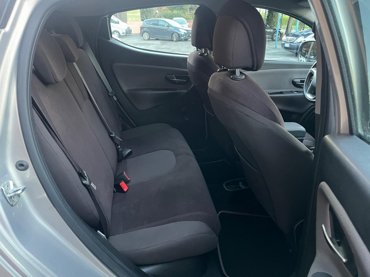 Lancia Ypsilon 1.2 69 CV 5 porte Gold-full-