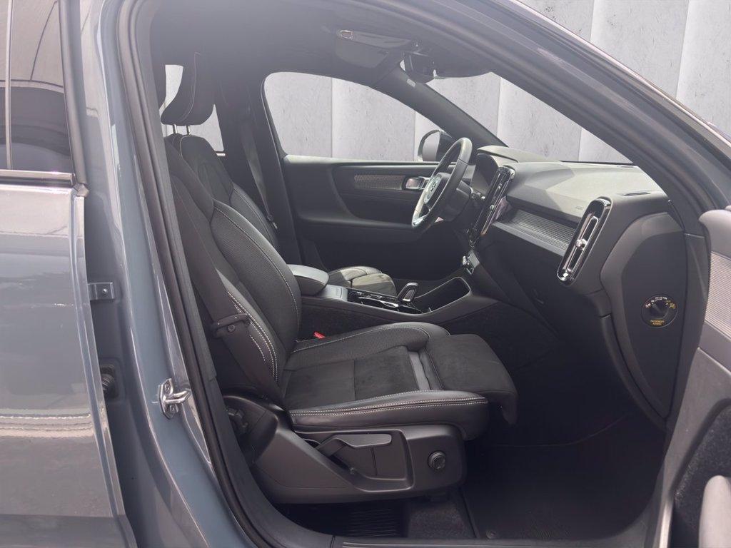 VOLVO XC40 1.5 t3 R-design 163cv auto my21 del 2020