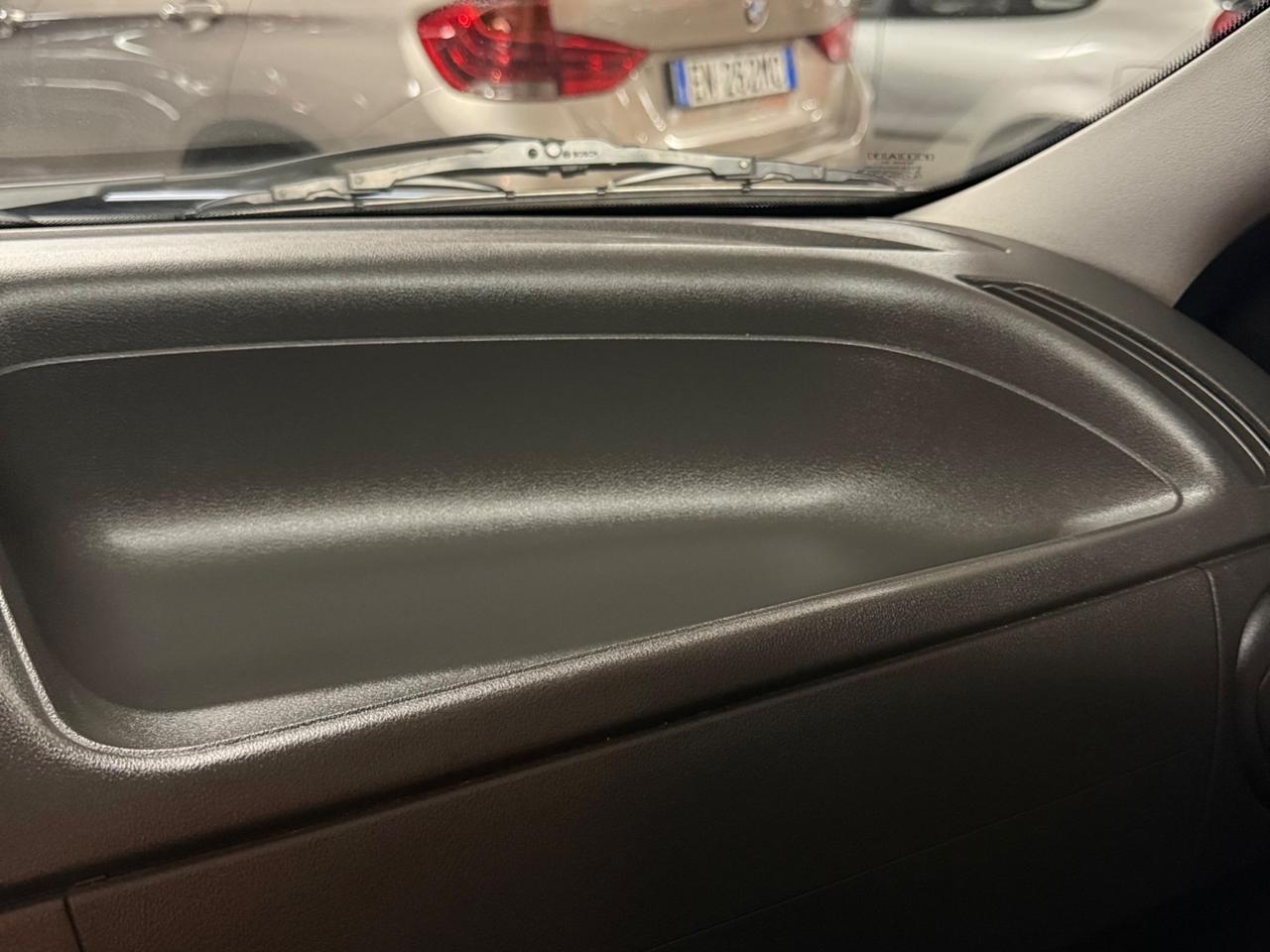 STUPENDA FIAT PUNTO CON SOLI 30.737 KM IN OTTIME CONDIZIONI