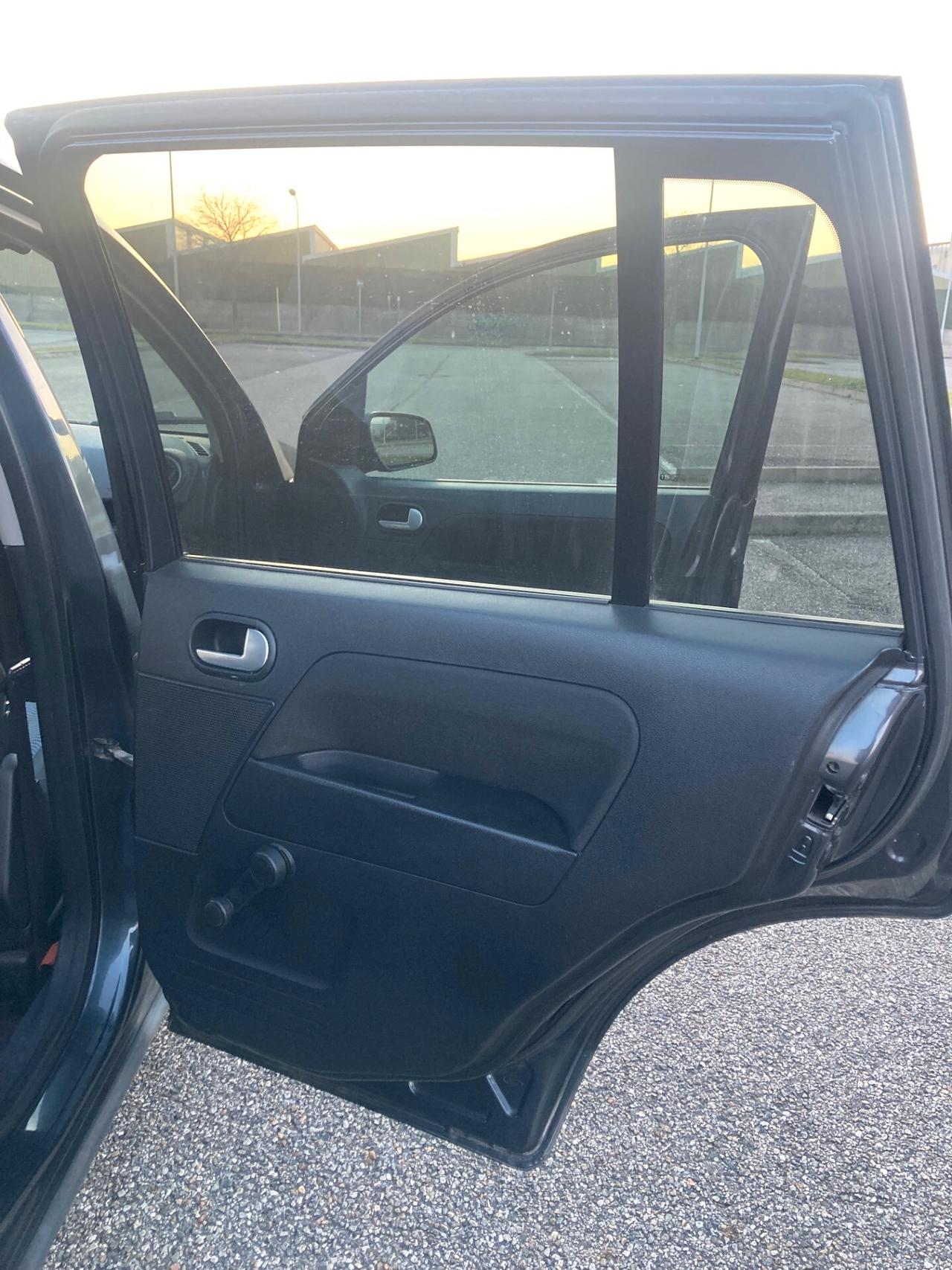 Ford Fusion 1.4 16V 5p. Collection