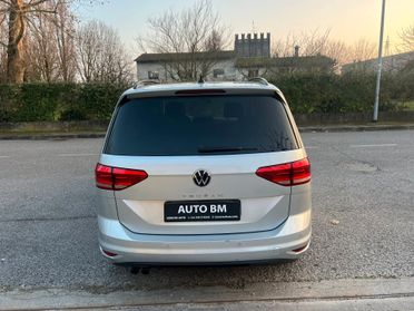 Volkswagen Touran 2.0 TDI 150 CV DSG BlueMotion Technology restyling