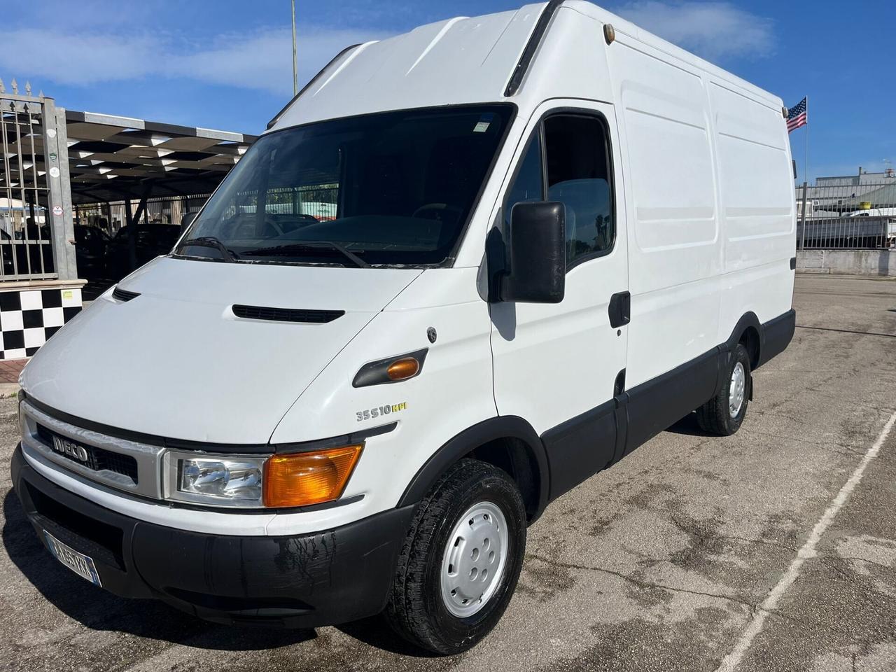 Iveco Daily 35 - 10 furgone Unipro 2003