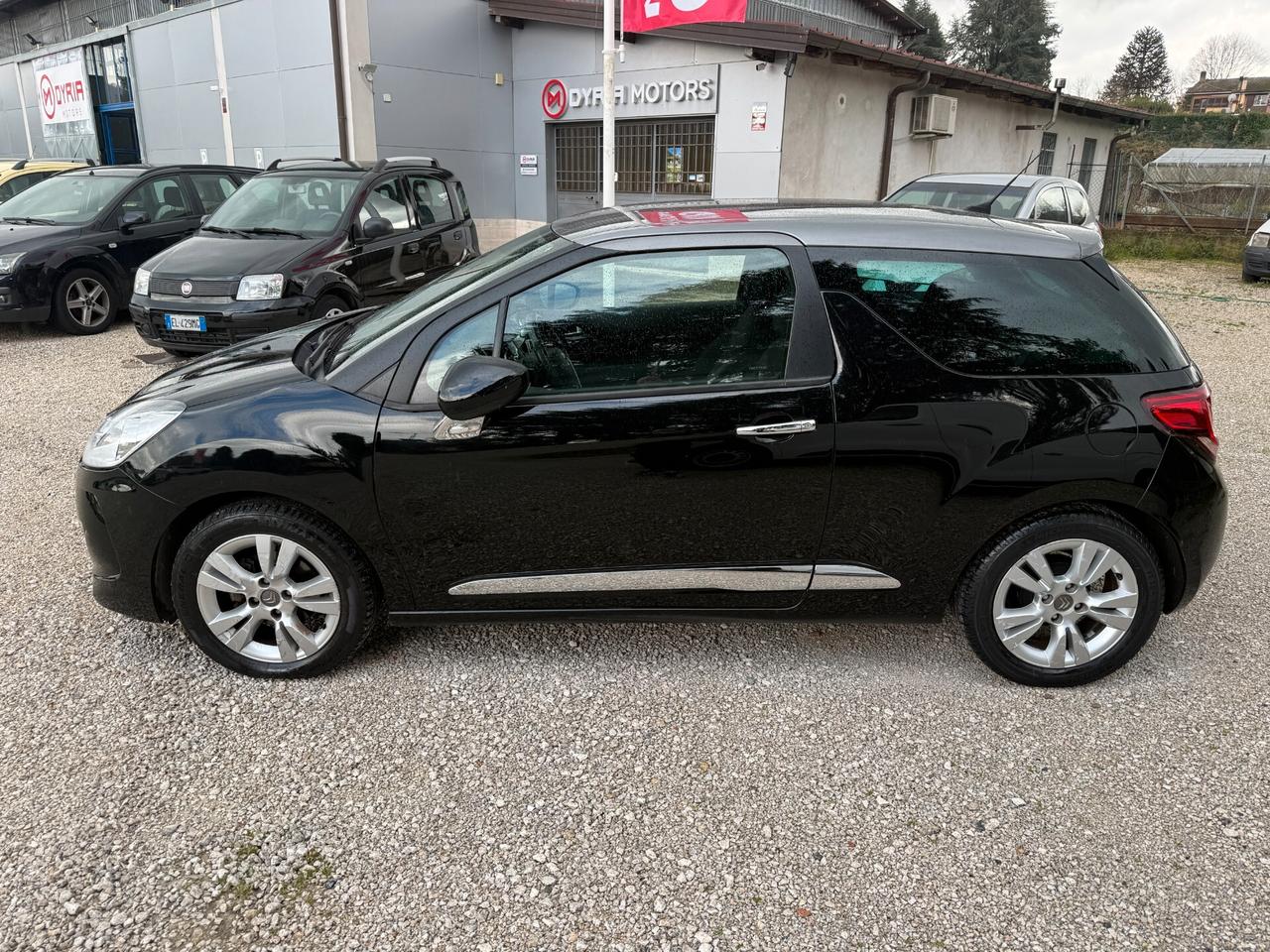 DS3 3 1.4 HDi 70 So Chic NEOPATENTATI