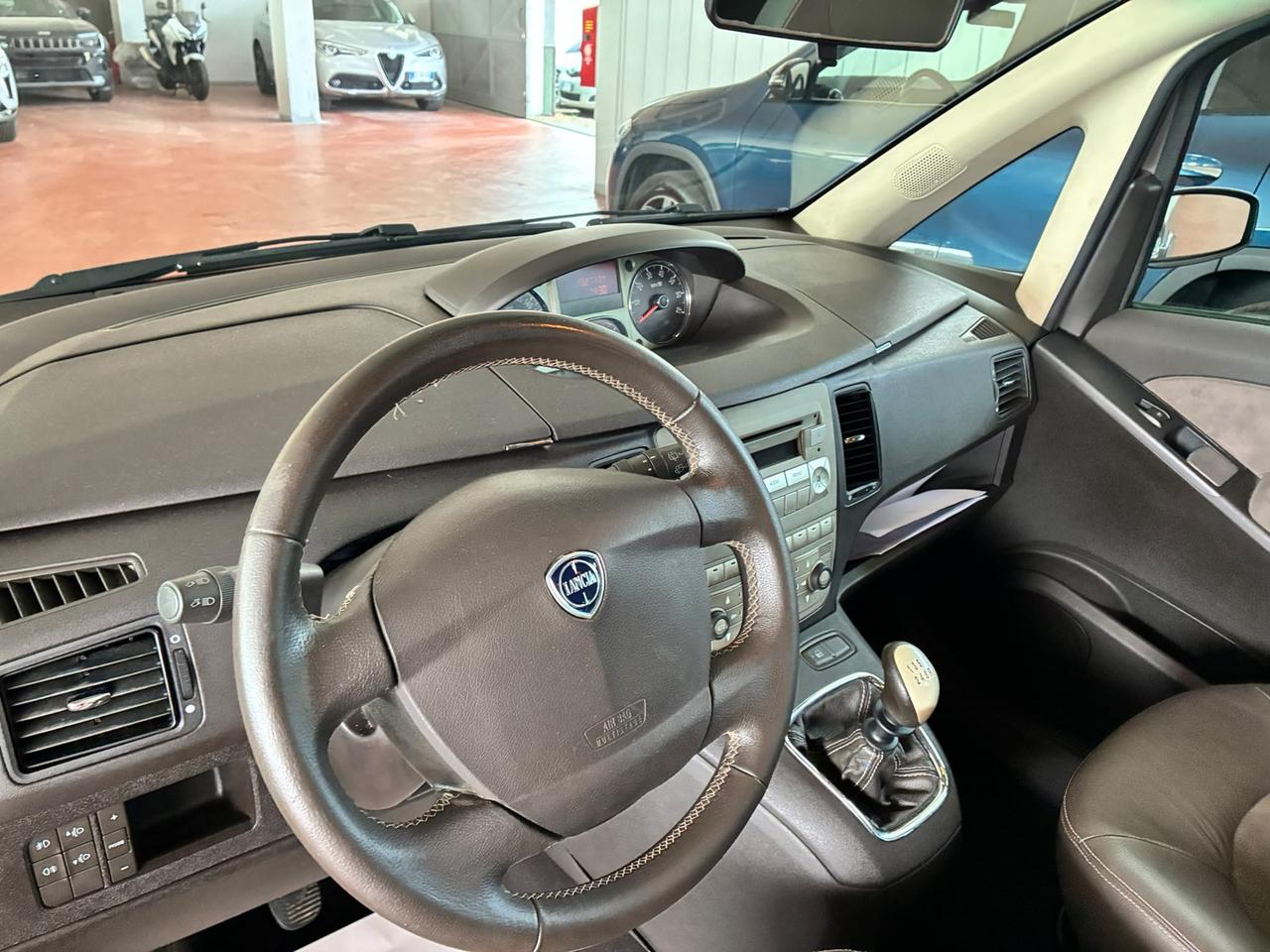 Lancia Musa 1.4 16v platino