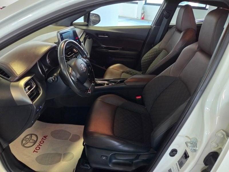 Toyota C-HR (2016-2023) 1.8 Hybrid E-CVT Lounge
